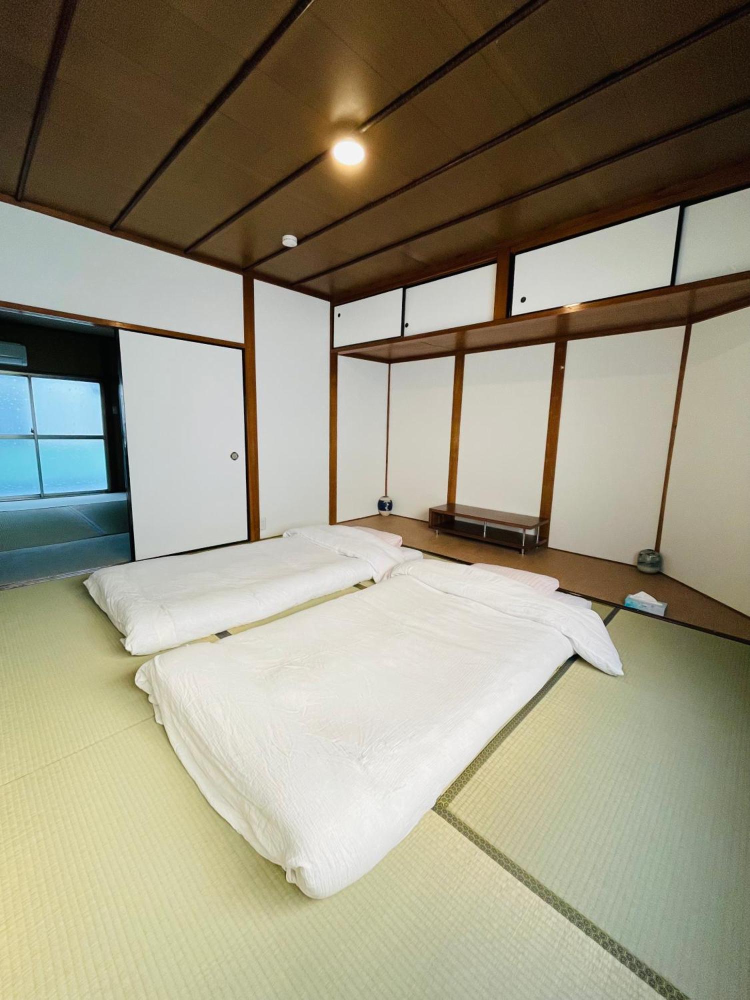Ferienwohnung Namba Shinsaibashi 10 Mins Osaka Castle　East Exterior foto
