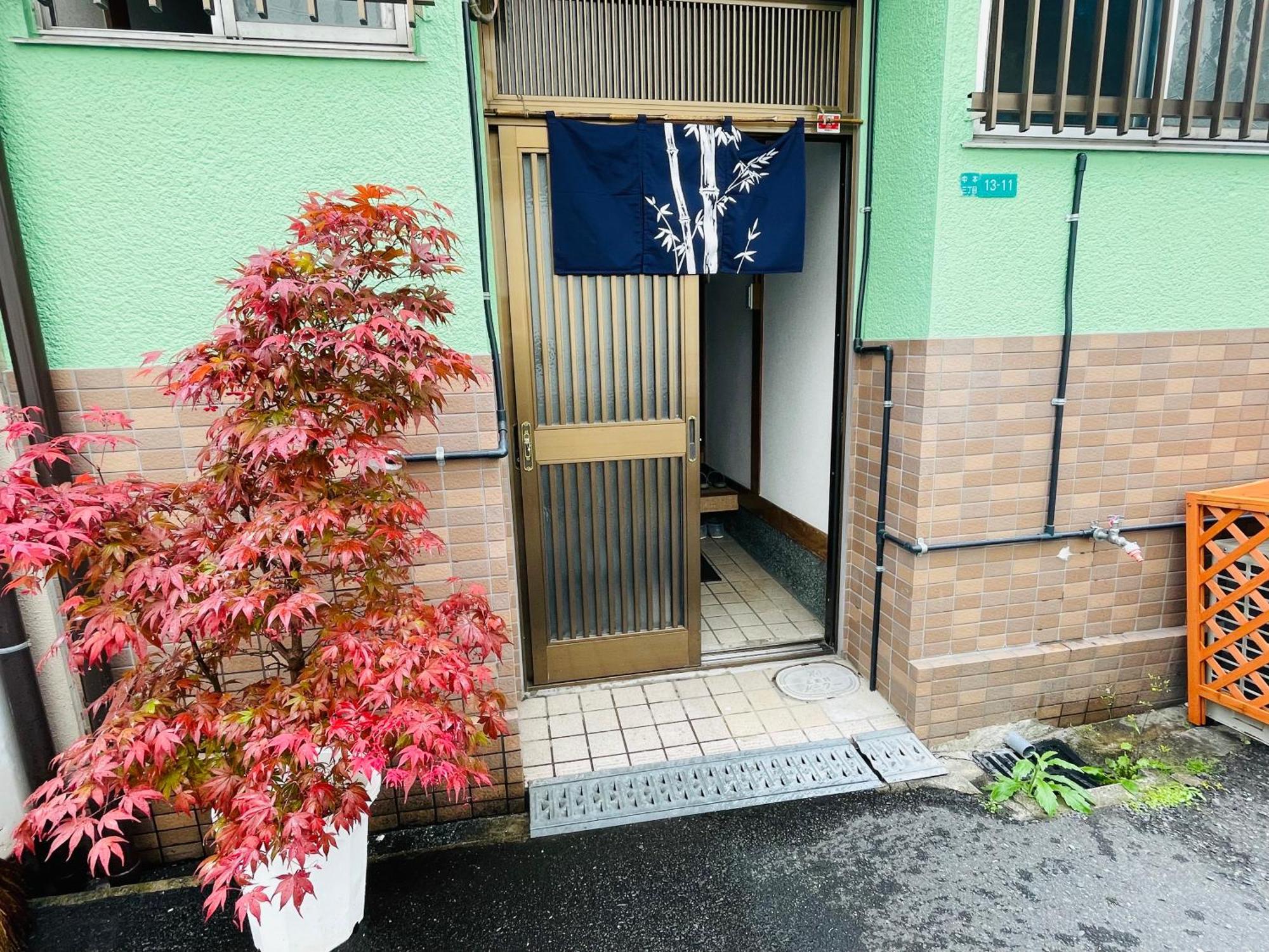 Ferienwohnung Namba Shinsaibashi 10 Mins Osaka Castle　East Exterior foto