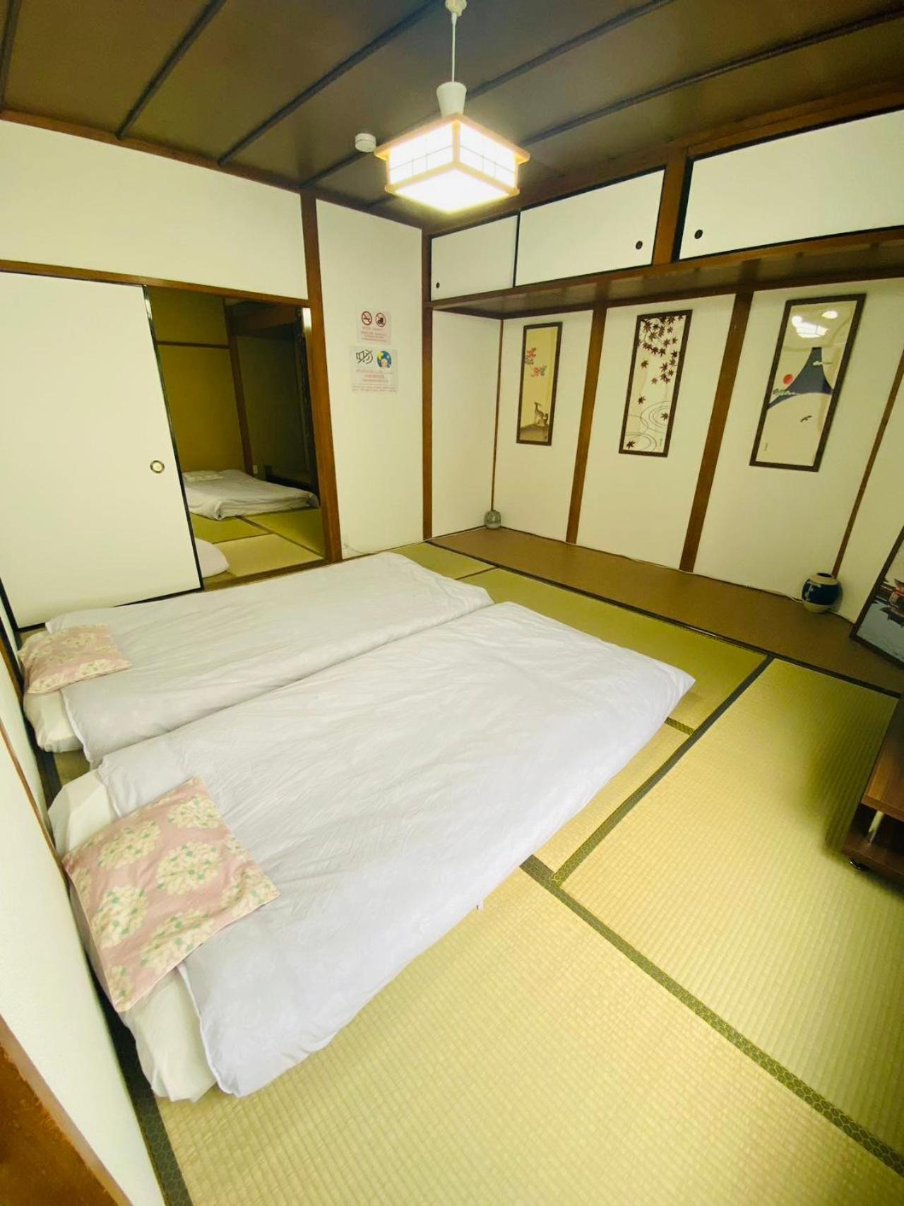 Ferienwohnung Namba Shinsaibashi 10 Mins Osaka Castle　East Exterior foto